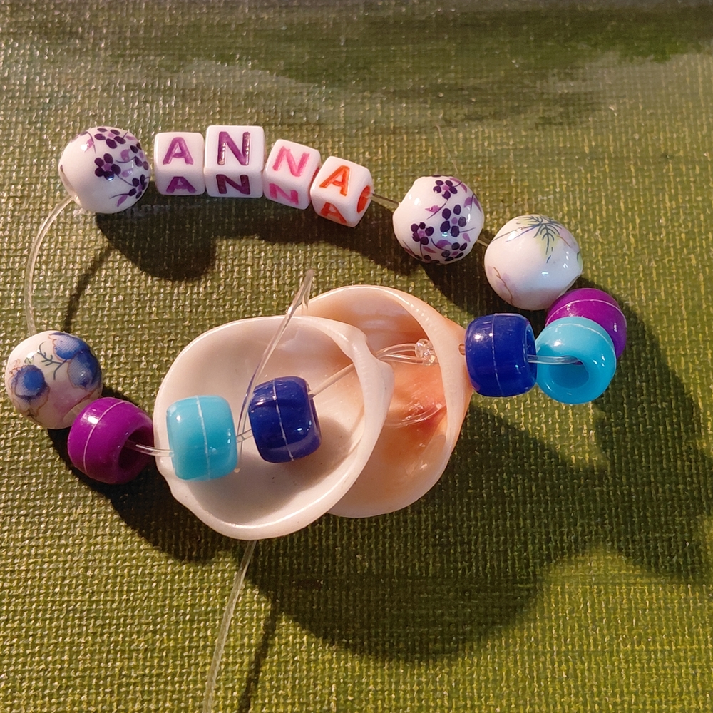 Shell & Bead Kids Bracelet with Name Beads - Picture 3 of 3